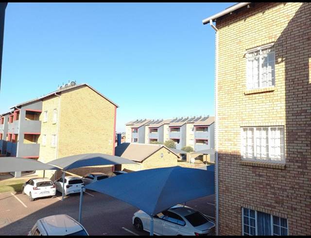 2 BEDROOM PROPERTY TO RENT IN MONAVONI